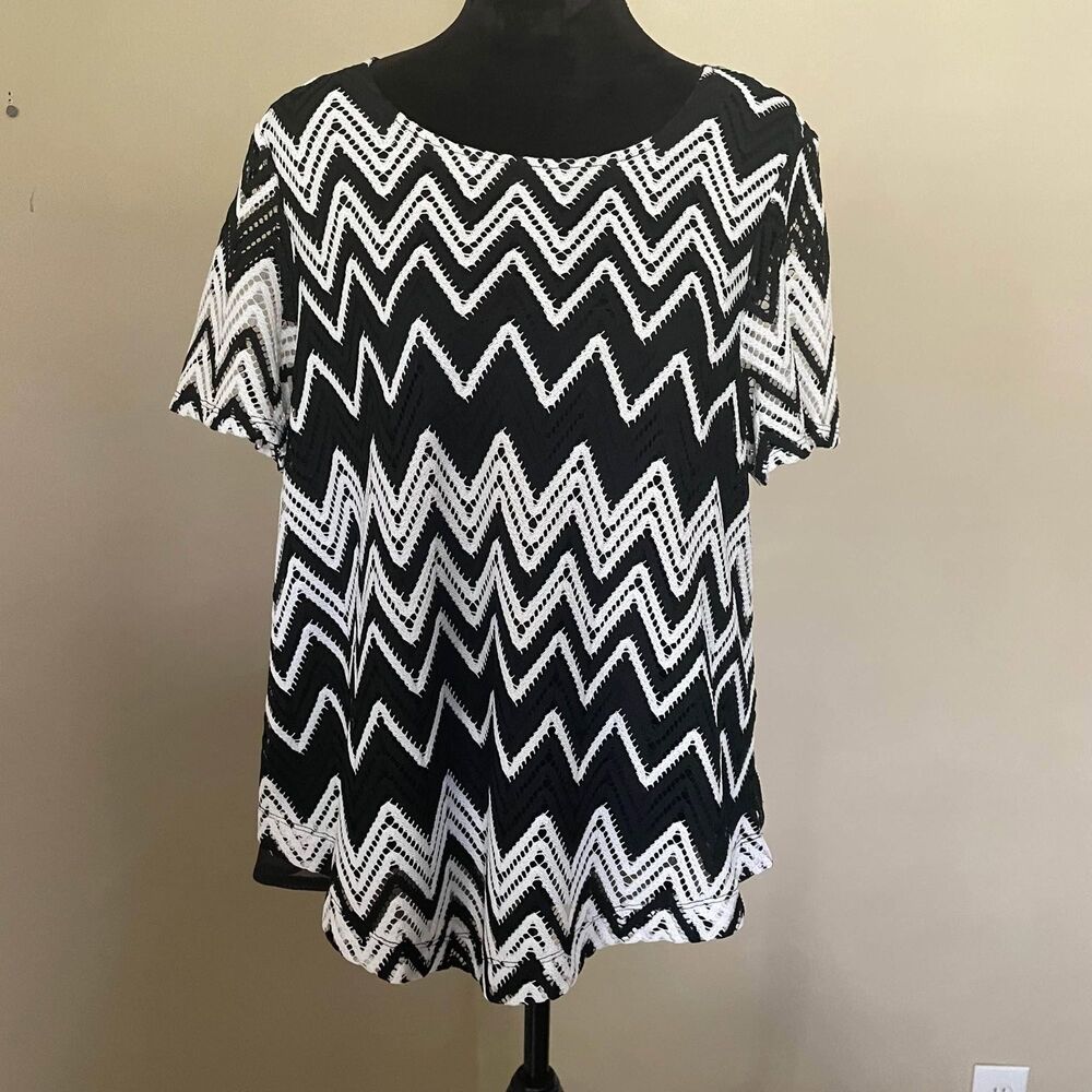 Alfred Dunner Women's Plus Size 1X Shirt Pullover Short Sleeve Black White